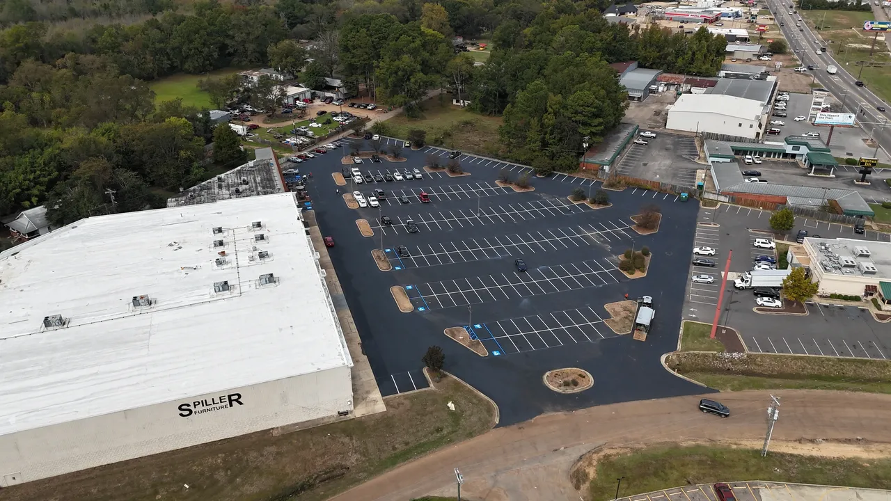 Commercial parking lot sealcoating and striping in North Mississippi